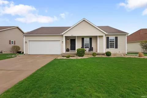 928 Woodhouse Dr, Mishawaka, IN 46544