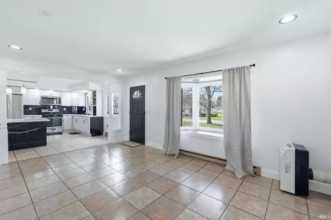 Living - 2569 W 645 N, Delphi, IN 46923 photo 1 of 2