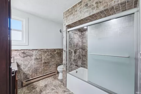 Bath - 2569 W 645 N, Delphi, IN 46923 photo 1 of 3