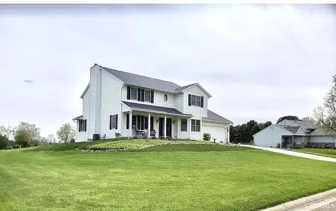 12164 Covered Wagon Ct, Granger, IN 46530