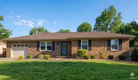 5855 Westchester Dr, Newburgh, IN 47630