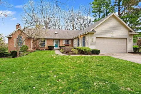 51404 Harrington Dr, Granger, IN 46530