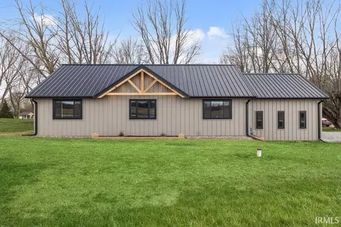 8514 S Nellie Blvd, Claypool, IN 46510