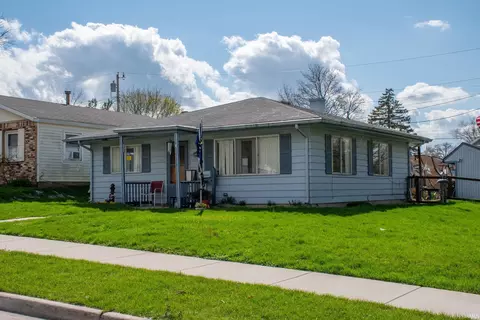 1001 Hubbard Ave, Mishawaka, IN 46544