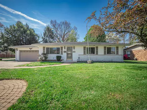 2051 Mahrendale Ave, Evansville, IN 47714