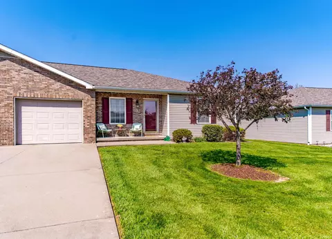 513 S Eighth Ave, Haubstadt, IN 47639