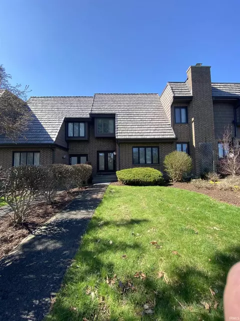 6669 Quail Ridge Ln, Fort Wayne, IN 46804