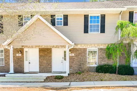 1250 W Adams Hill Cir #402, Bloomington, IN 47403