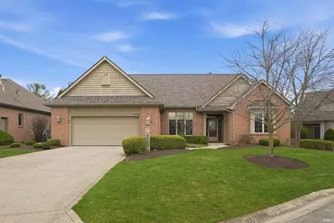 12030 Sycamore Lakes Ct, Fort Wayne, IN 46814