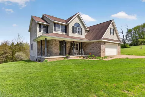 Exterior - 26 Clearview Dr, Bedford, IN 47421 photo 2 of 8