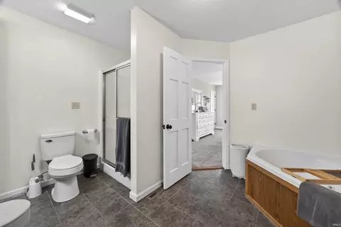 Bath - 26 Clearview Dr, Bedford, IN 47421 photo 4 of 5