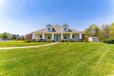 6400 N Happe Rd, Evansville, IN 47720
