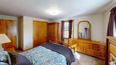 Bedroom - 1633 E 3rd Ave, Jasper, IN 47546 photo 4 of 6
