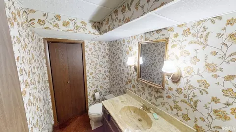 Bath - 1633 E 3rd Ave, Jasper, IN 47546 photo 2 of 3