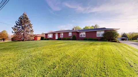 Exterior - 1633 E 3rd Ave, Jasper, IN 47546 photo 1 of 5