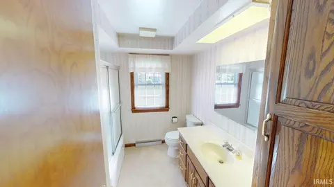 Bath - 1633 E 3rd Ave, Jasper, IN 47546 photo 1 of 3