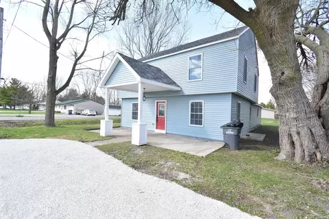 112 W Allen St, Kentland, IN 47951