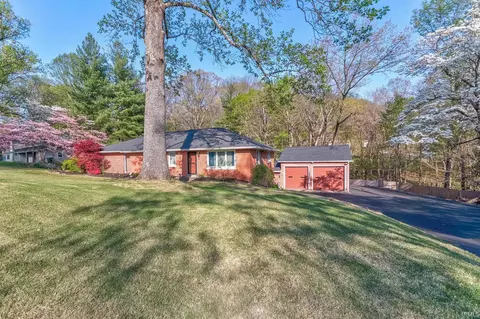 5224 Westlake Dr, Evansville, IN 47712