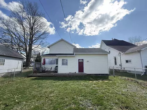 Exterior - 503 E Michigan St, Lagrange, IN 46761 photo 2 of 2