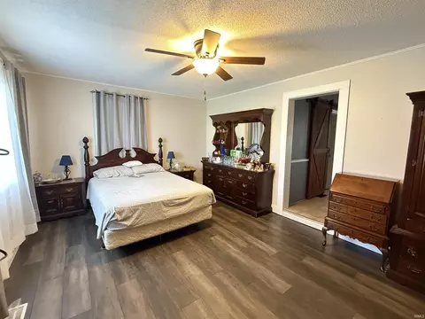 Bedroom - 503 E Michigan St, Lagrange, IN 46761 photo 2 of 5