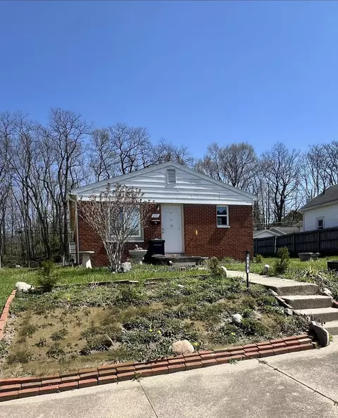 2118 S Warren St, South Bend, IN 46613