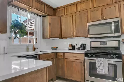 Kitchen - 4100 E Morningside Dr, Bloomington, IN 47408 photo 1 of 3
