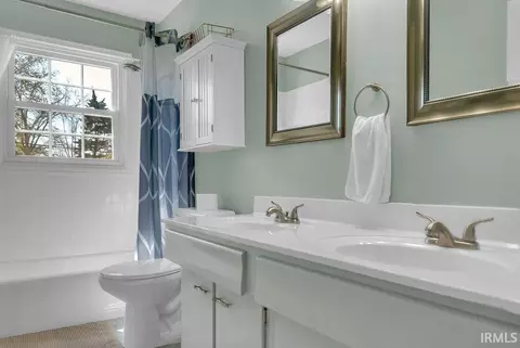 Bath - 4100 E Morningside Dr, Bloomington, IN 47408 photo 3 of 3