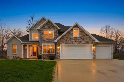 110 Bagpiper Way, Angola, IN 46703
