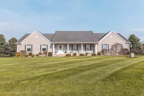 5490 N Sawgrass Ln, Leesburg, IN 46538