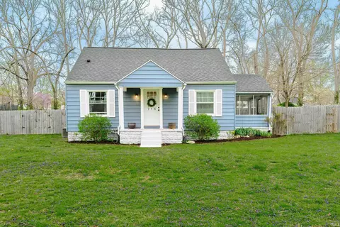 716 W Ralston Dr, Bloomington, IN 47403