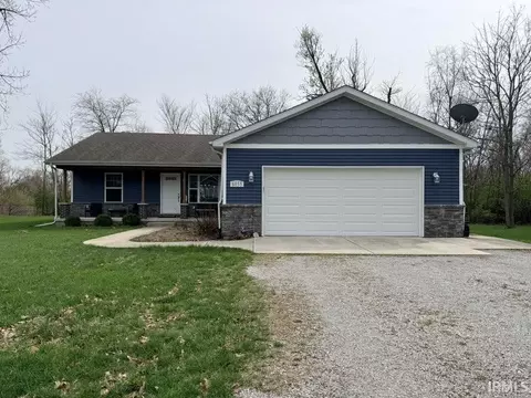 6055 W 1260 N Rd, De Motte, IN 46310