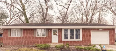 19275 Wedgewood Dr, South Bend, IN 46637