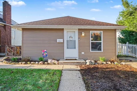 211 E Battell St, Mishawaka, IN 46545