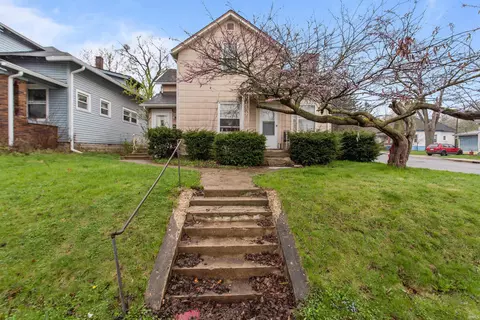 823 W 6th St, Marion, IN 46953