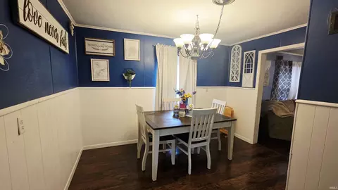 Dining - 2004 S Macedonia Ave, Muncie, IN 47302 photo 1 of 1