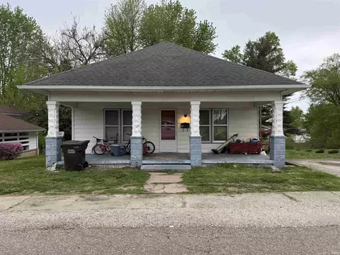 1414 E Poplar St, Petersburg, IN 47567
