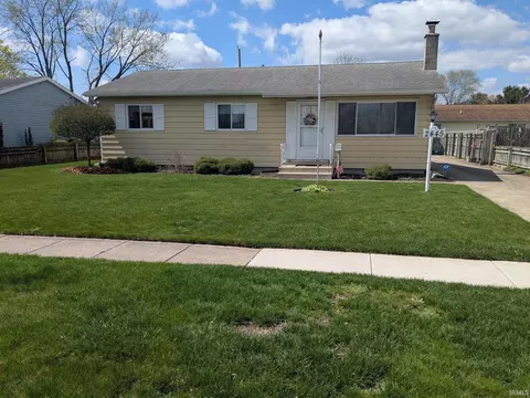 2445 Southdale Dr, Elkhart, IN 46517