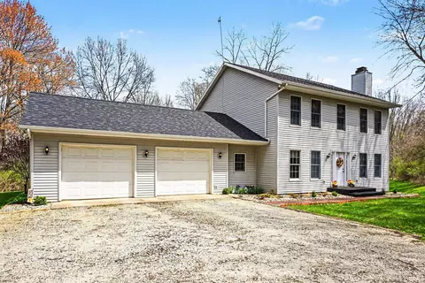 1305 Wooster Rd, Winona Lake, IN 46590