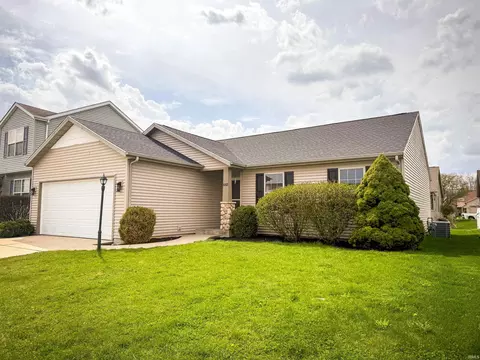 1813 Rambling Rose Ln, Mishawaka, IN 46544