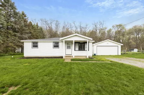 29679 San Lucia Dr, Elkhart, IN 46514