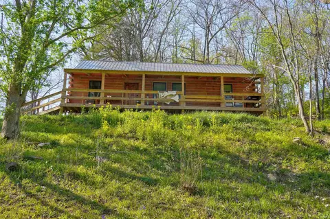 50 N Becks Mill Rd, Fredericksburg, IN 47120