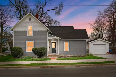 112 N Williams St, Angola, IN 46703