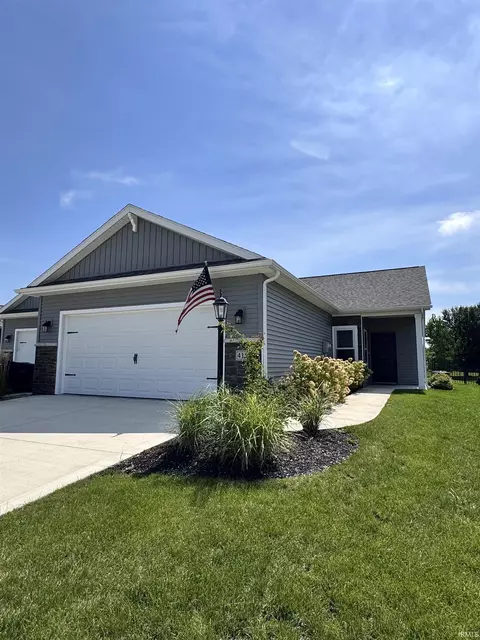 415 Gene Dr, Roanoke, IN 46783