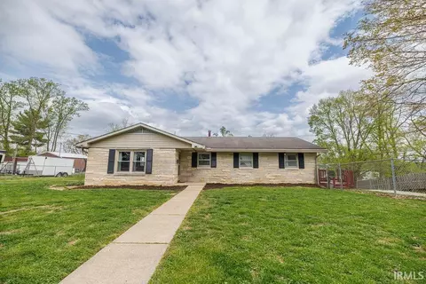 804 W Oak St, Ellettsville, IN 47429