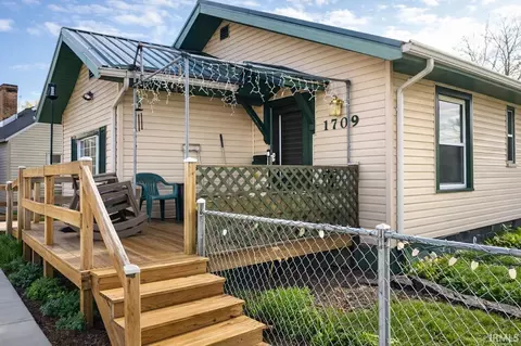 1709 Leer St, South Bend, IN 46613