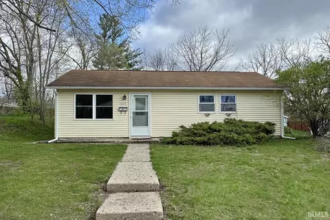 1001 Lancaster Dr, South Bend, IN 46614