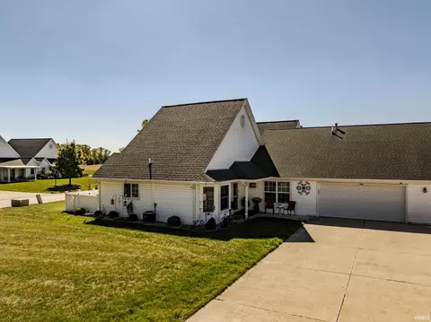 4908 W Churchill Ct, Muncie, IN 47304