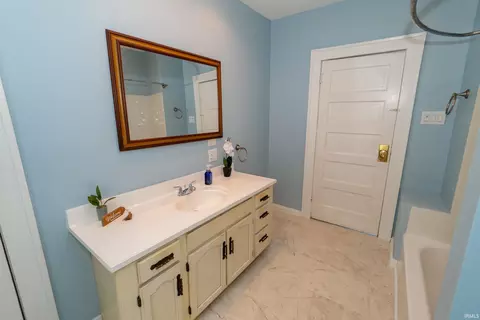Bath - 1723 E Calvert St, South Bend, IN 46613 photo 1 of 2