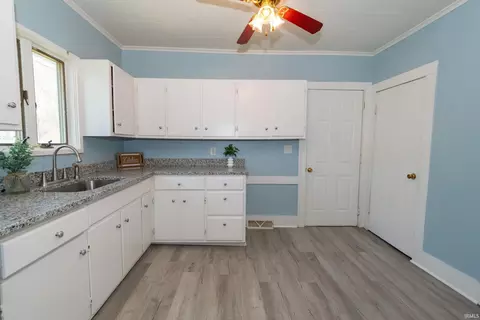 Kitchen - 1723 E Calvert St, South Bend, IN 46613 photo 1 of 2