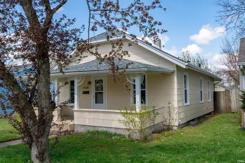 Exterior - 1723 E Calvert St, South Bend, IN 46613 photo 3 of 5